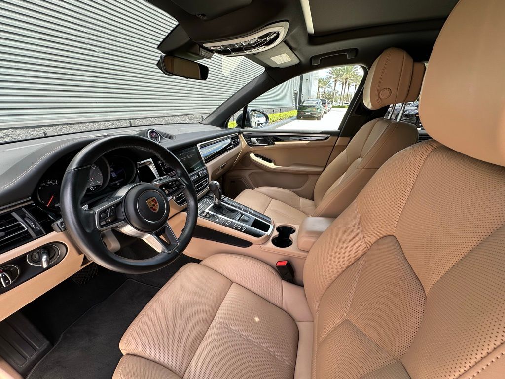 Thumbnail: 2021 Porsche Macan - 4