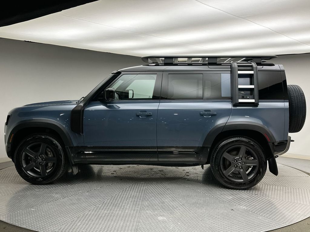 Thumbnail: 2023 Land Rover Defender - 10