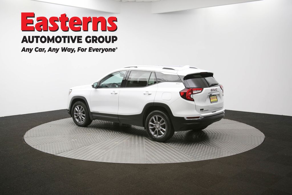 Used 2024 White GMC SLT image 62