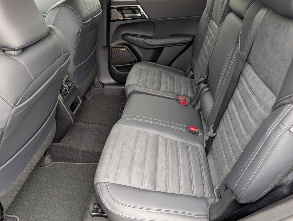 New 2026 Mitsubishi Outlander SUV
