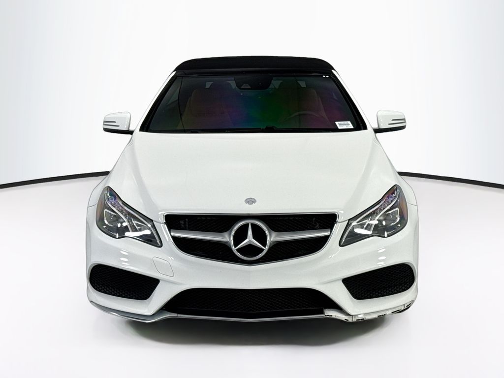 Thumbnail: 2016 Mercedes-Benz E-Class - 10