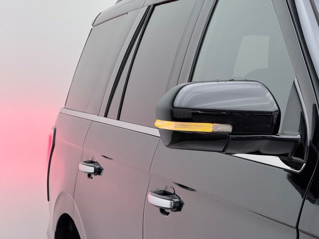 Thumbnail: 2019 Ford Expedition - 3