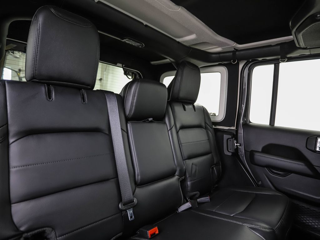 Thumbnail: 2020 Jeep Wrangler - 27