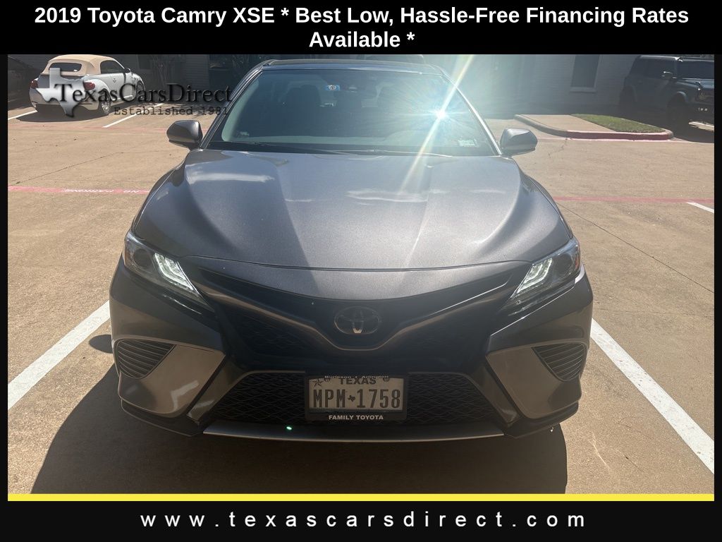 2019 Toyota Camry XSE 14