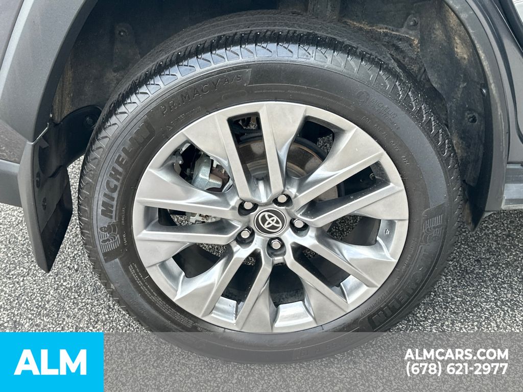 Used 2024 Gray Toyota XLE Premium image 20