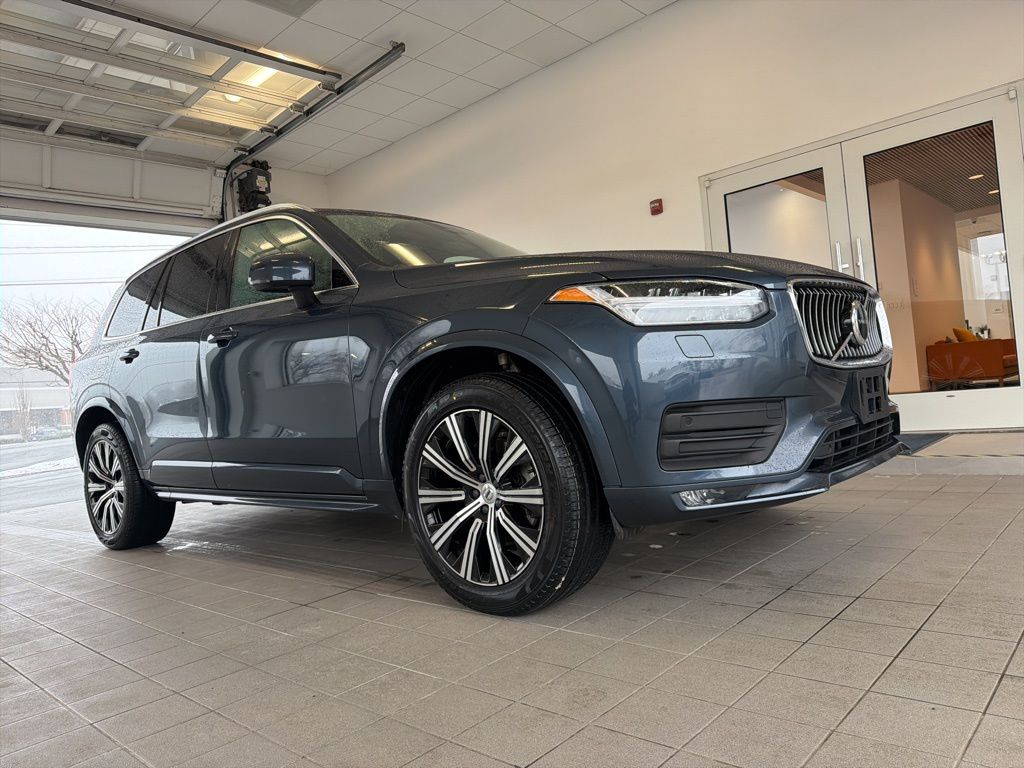 2023 Volvo XC90 B5 Core AWD