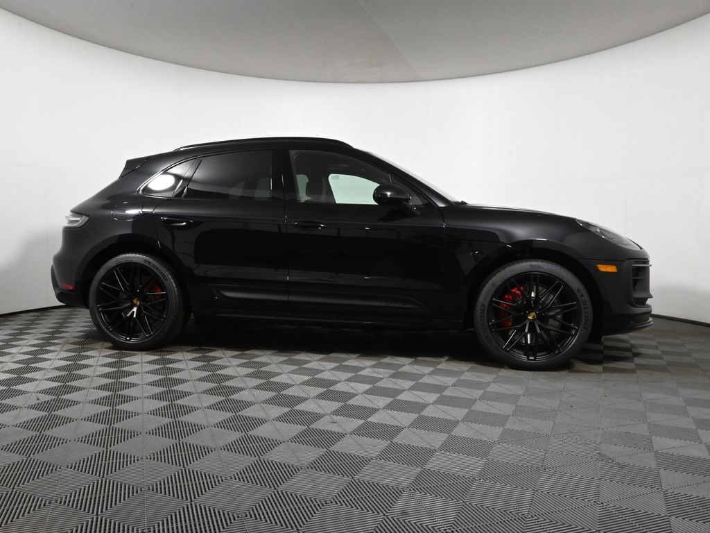 Thumbnail: 2025 Porsche Macan - 8