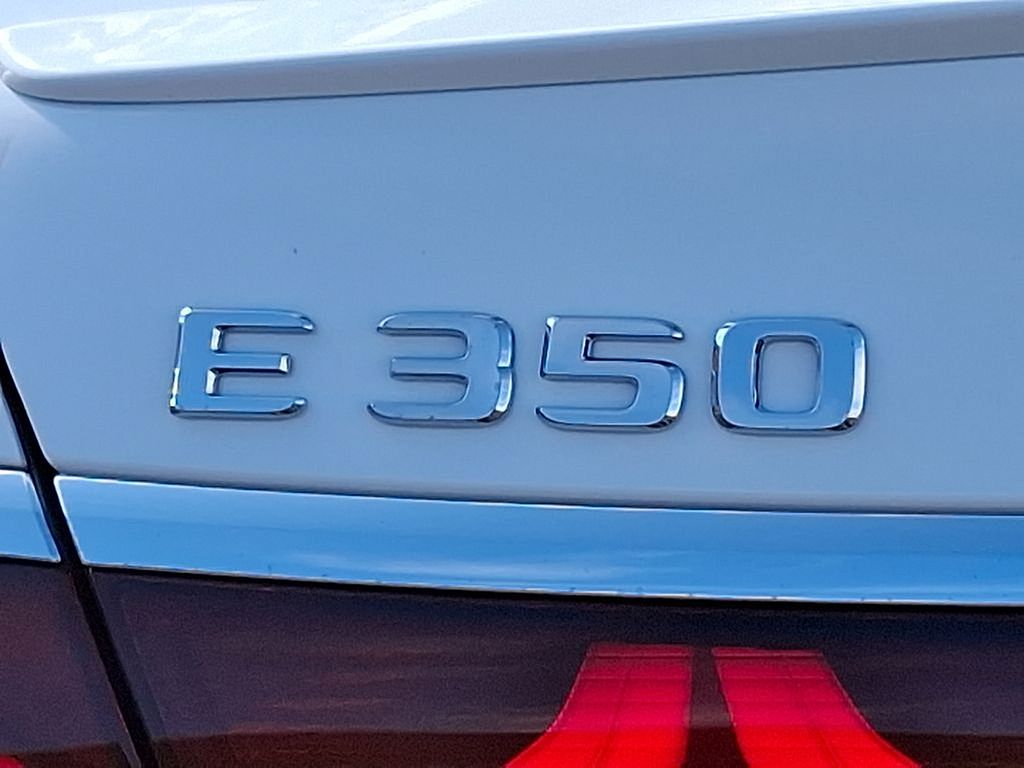 Thumbnail: 2025 Mercedes-Benz E-Class - 24