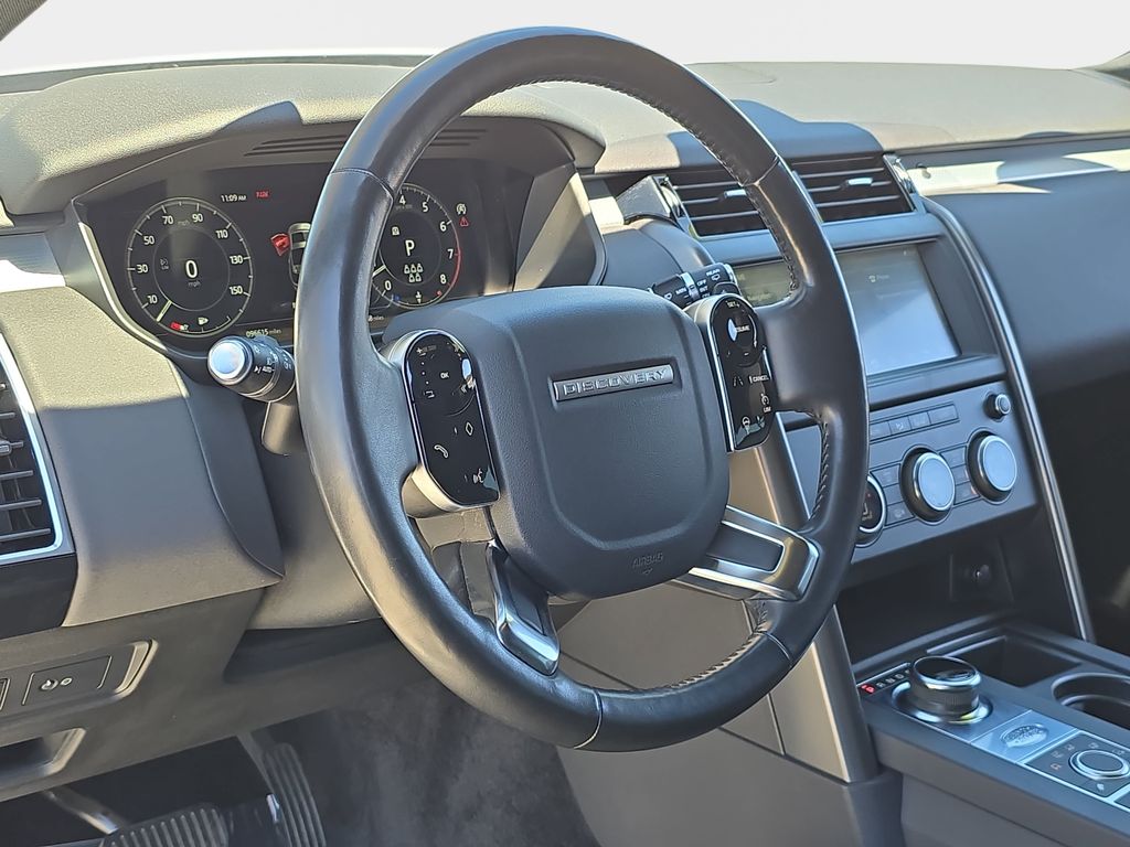 Used 2020 White Land Rover Landmark Edition image 21