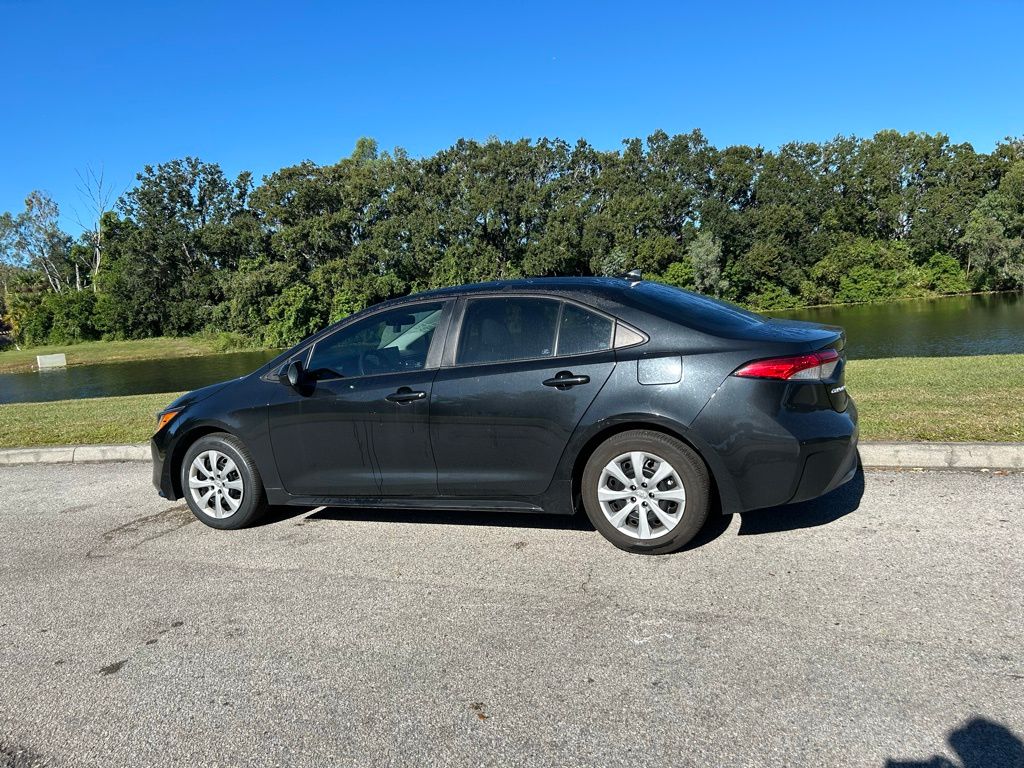 Thumbnail: 2022 Toyota Corolla - 3