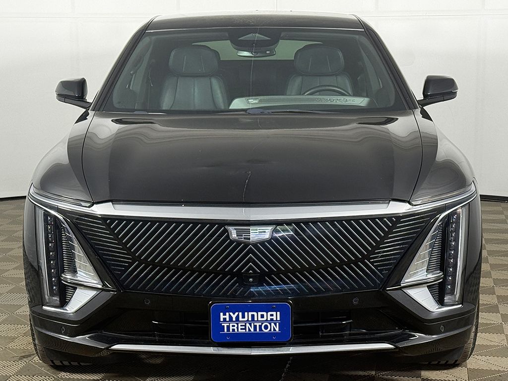 Used 2024 Black Cadillac Luxury image 13