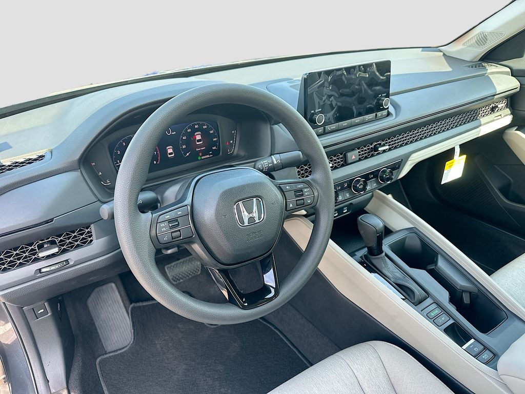 2025 Honda Accord SE 9