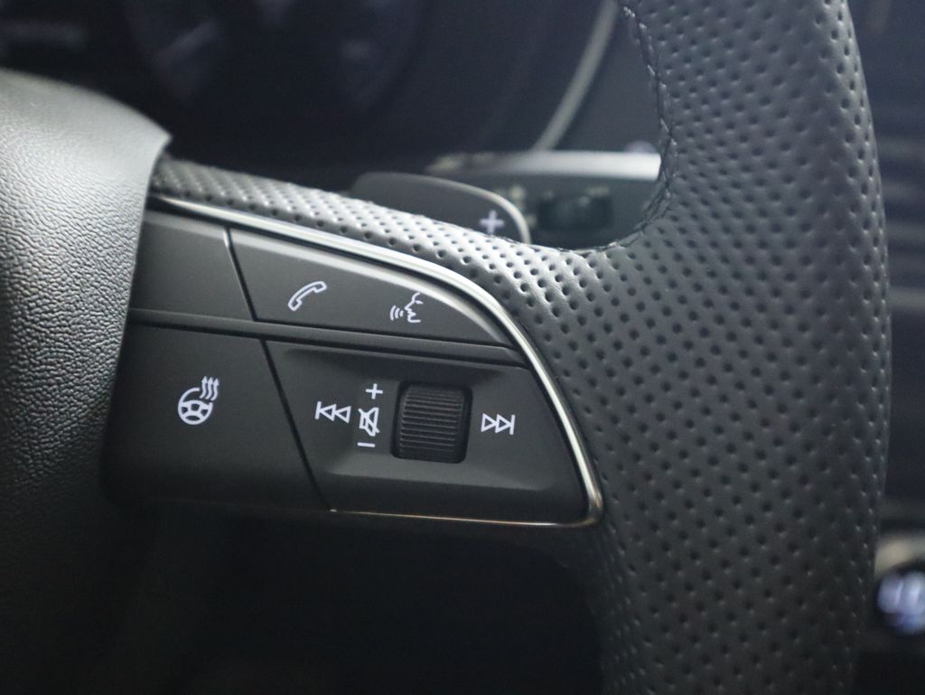 2025 Audi Q5  13