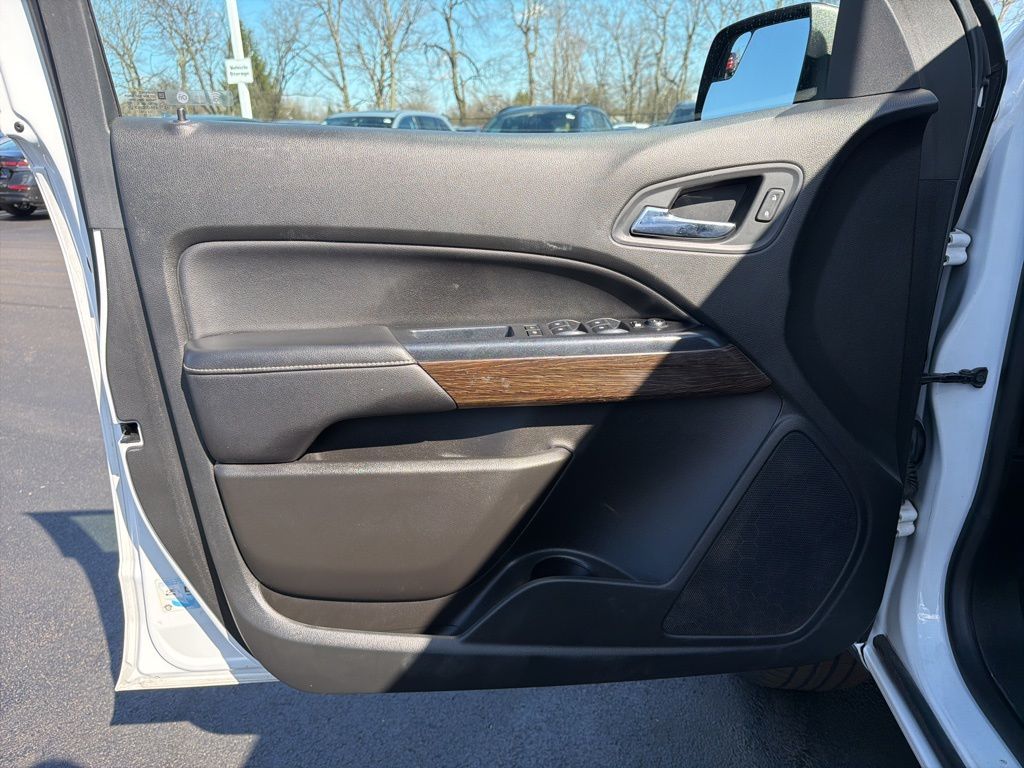 Thumbnail: 2019 GMC Canyon - 17