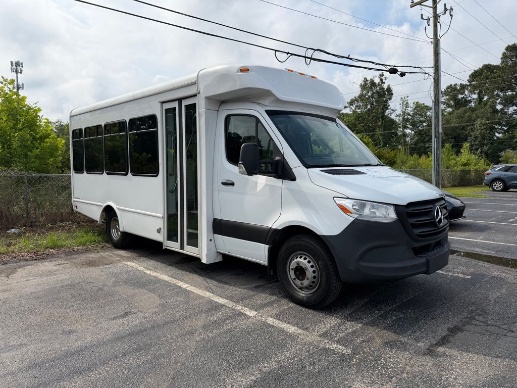 Arctic White 2022 Mercedes-Benz Sprinter Cab Chassis Van 4X2 7-Speed Automatic