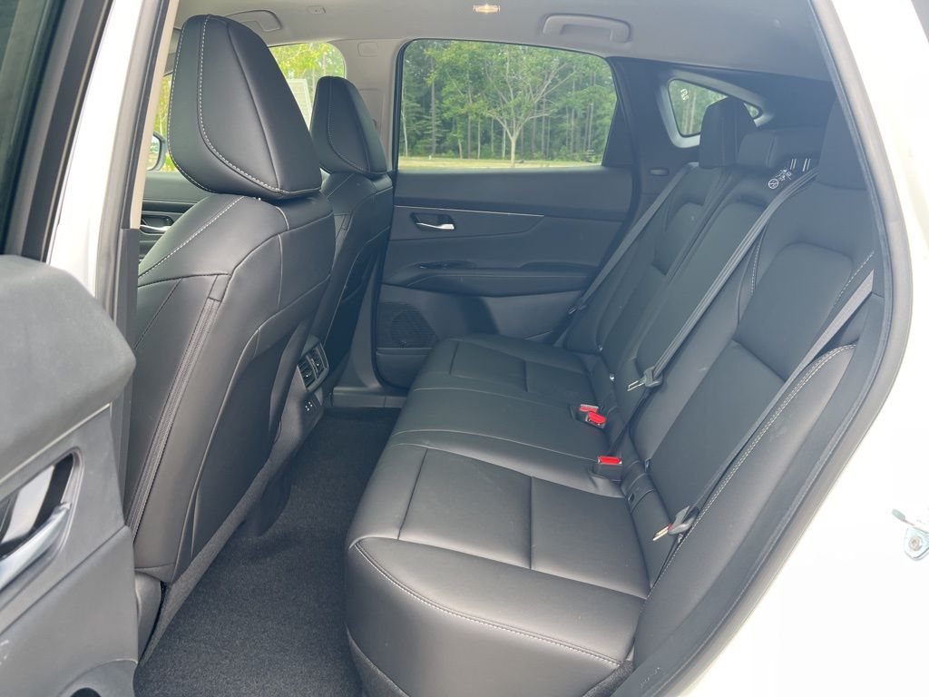 2025 Everest White Pearl Tricoat Nissan Murano SV AWD SUV