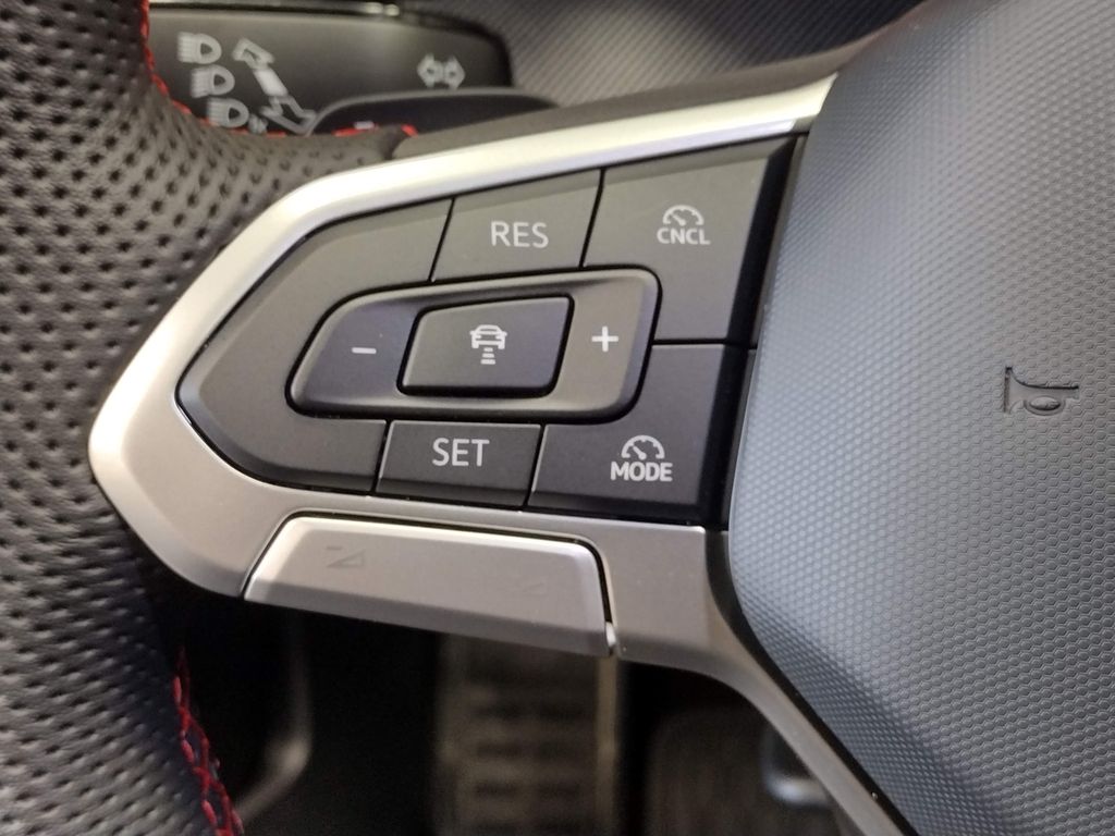 2026 Volkswagen Golf GTI 2.0T SE