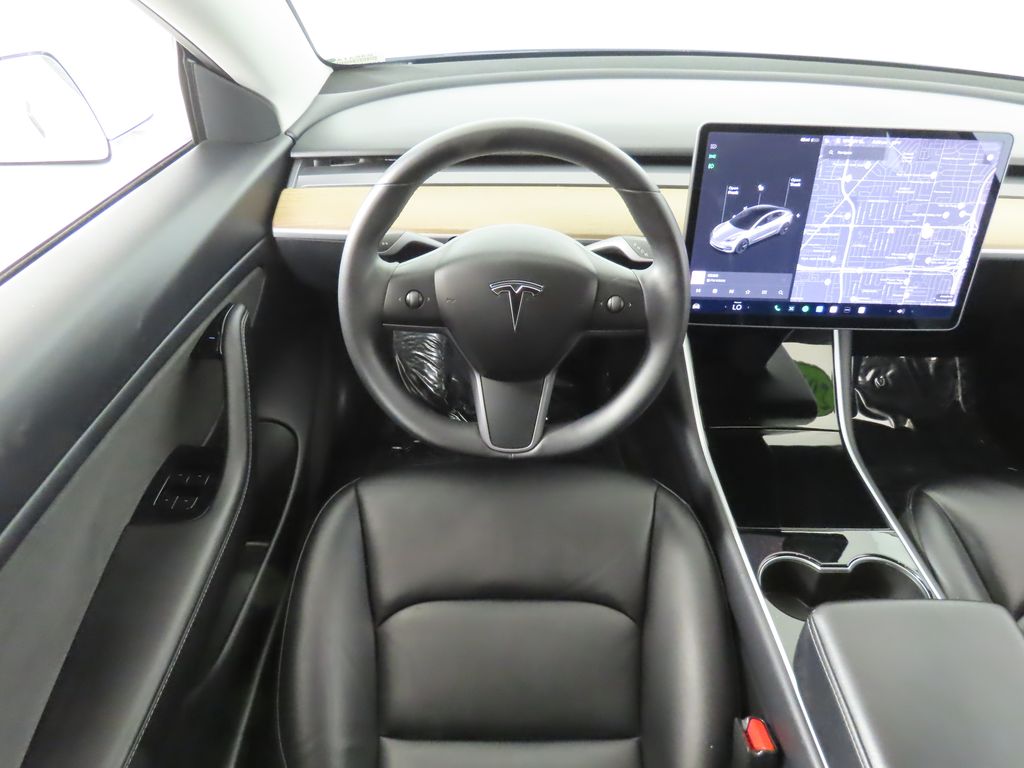 Thumbnail: 2020 Tesla Model 3 - 11