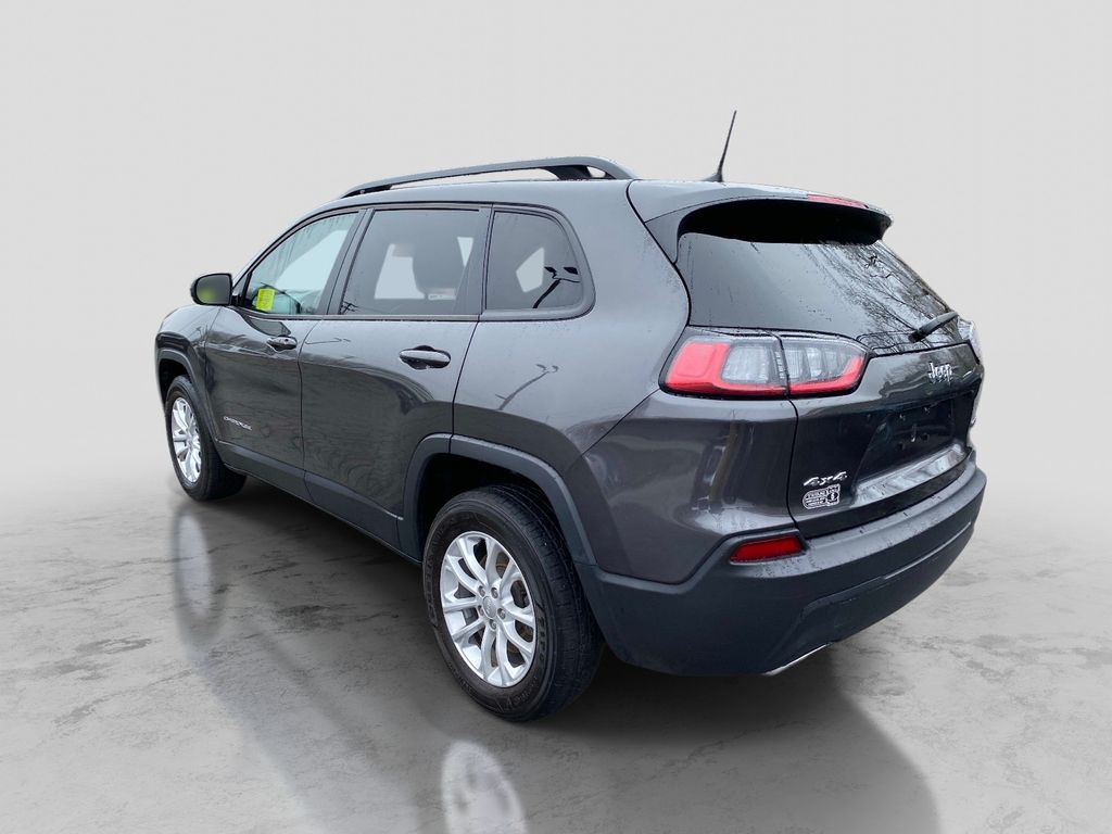 View vehicle photo 3