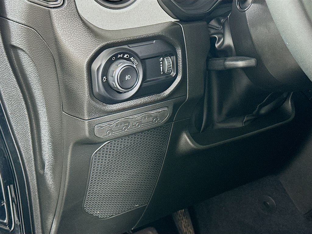 2024 Jeep Wrangler Sport S 10