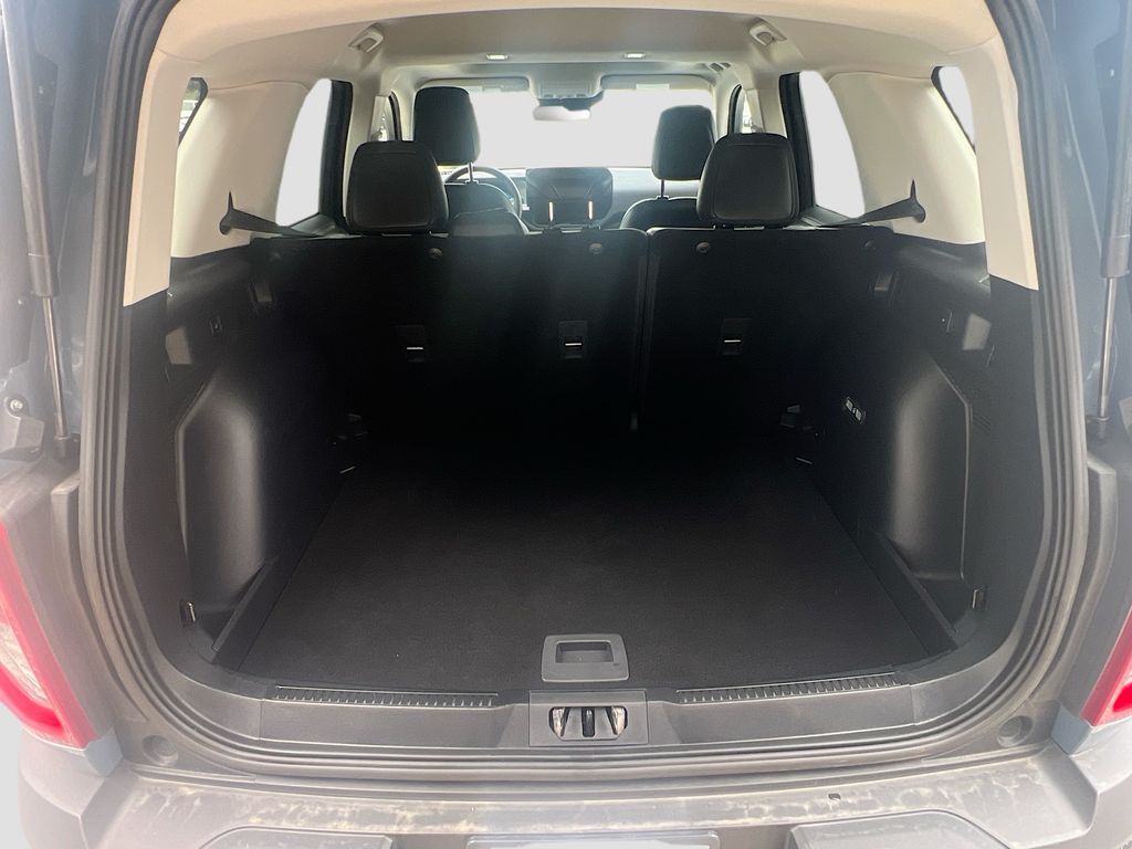 Used 2025 Gray Ford Outer Banks image 27