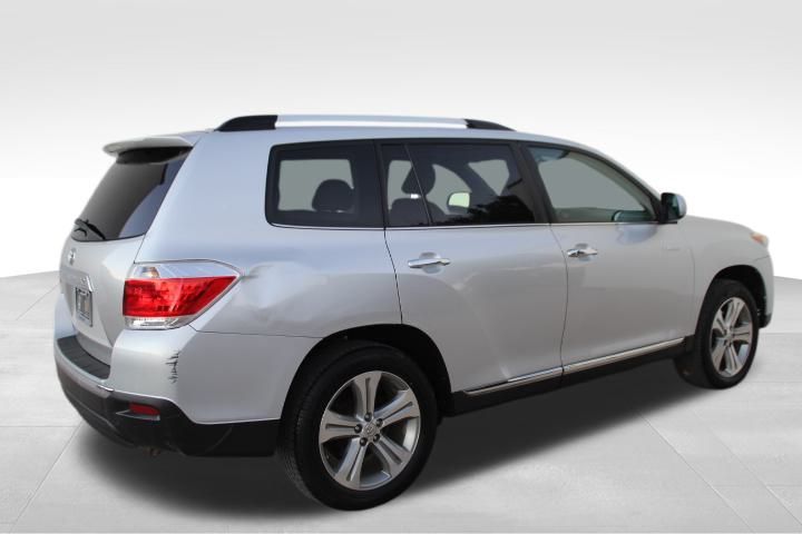 Used Car 2011 Toyota Highlander  Limited For Sale Under $10,000 In Georgetown, Texas