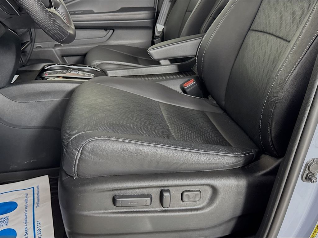 Used Car 2023 Honda Passport  Elite For Sale Under $40,000 In Austin, Texas