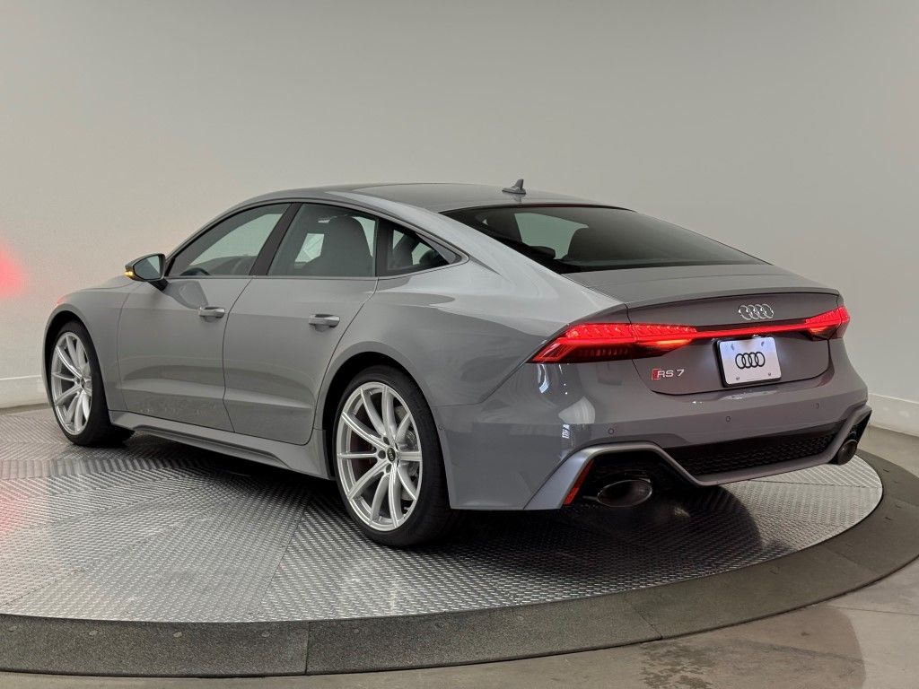 Thumbnail: 2026 Audi RS 7 - 13