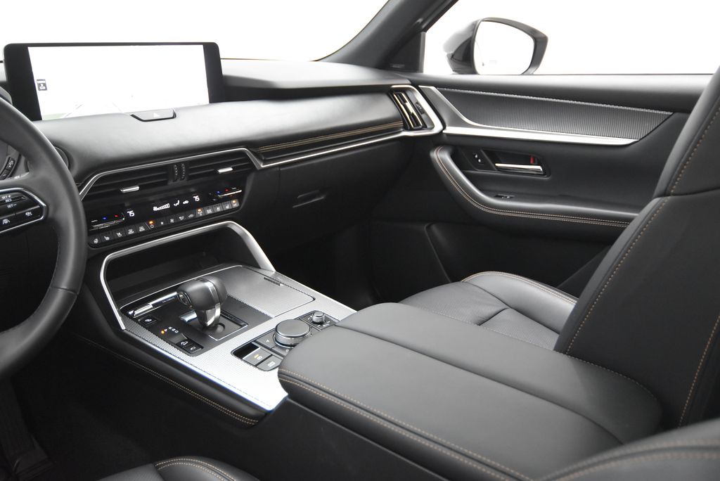 2025 Mazda CX-70 PHEV Premium Plus photo