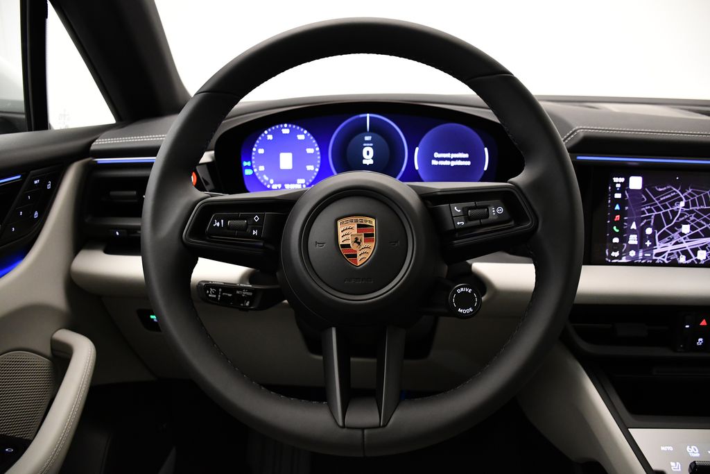 Thumbnail: 2025 Porsche Macan - 26