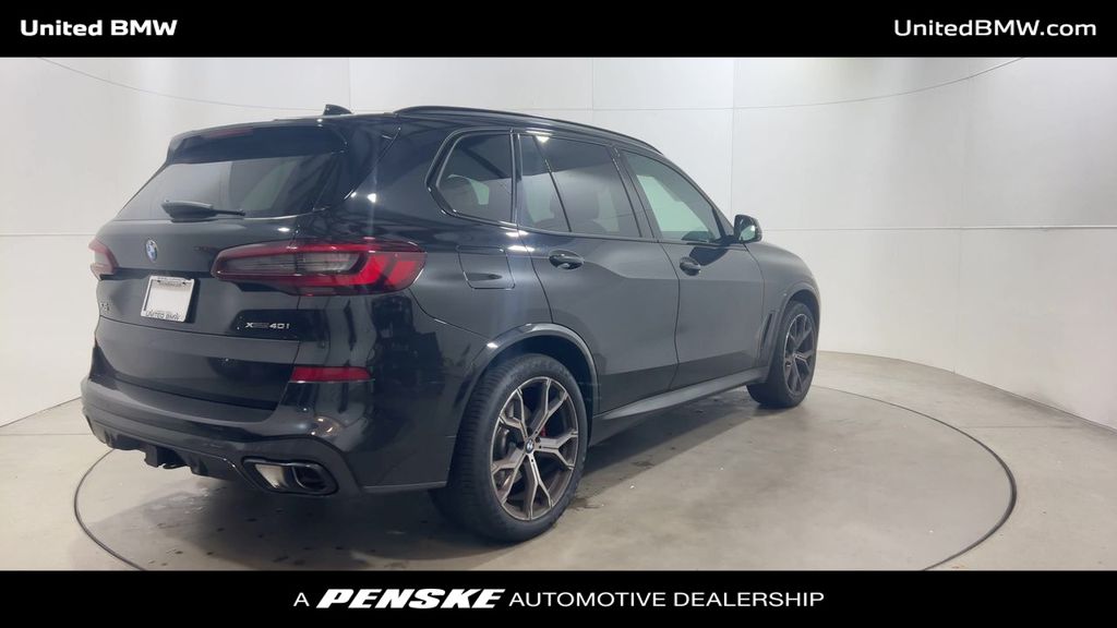 Thumbnail: 2023 BMW X5 - 8