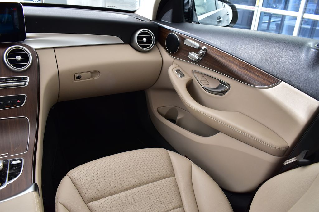 Thumbnail: 2019 Mercedes-Benz C-Class - 27