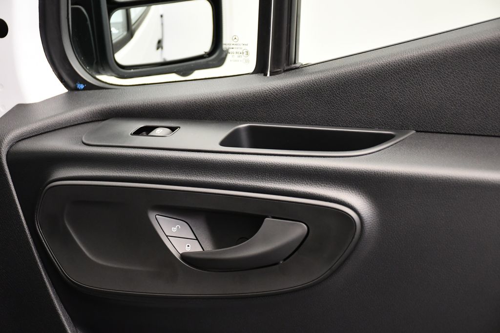 Thumbnail: 2025 Mercedes-Benz Sprinter - 29