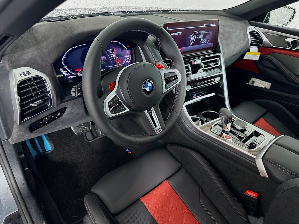 Thumbnail: 2025 BMW M8 - 9