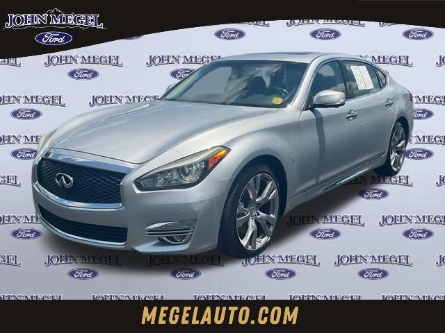 2016 INFINITI Q70L 3.7 RWD