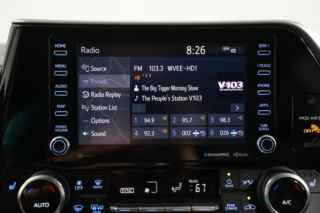 2022 Toyota Highlander XLE 17