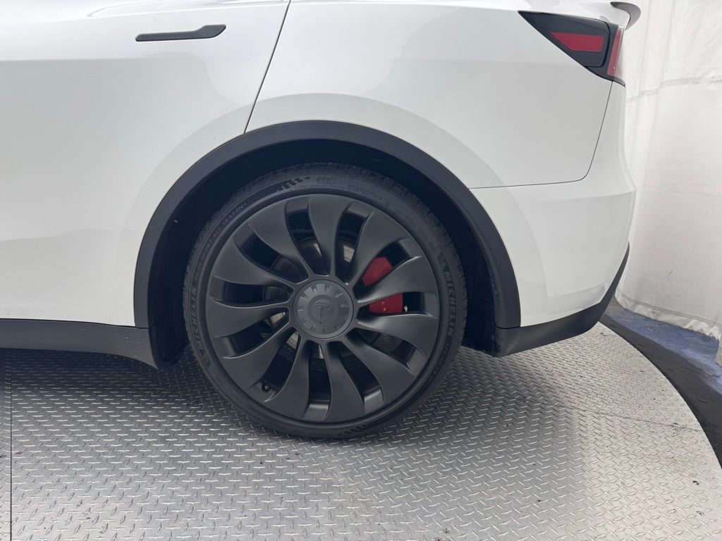 Thumbnail: 2023 Tesla Model Y - 7
