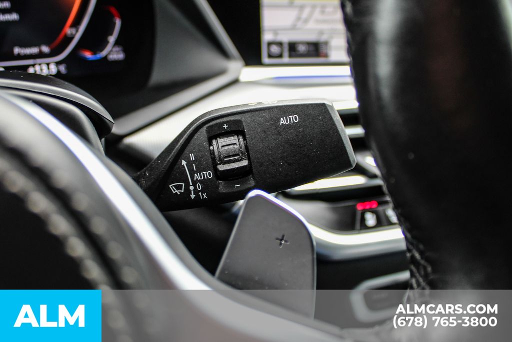 Used 2022 Black BMW xDrive40i image 31