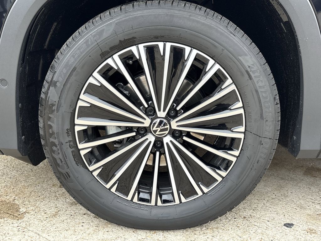 New 2026 Black Pearl Volkswagen 2.0T S image 9
