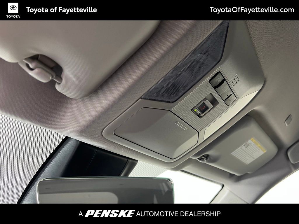 Thumbnail: 2025 Toyota RAV4 - 27