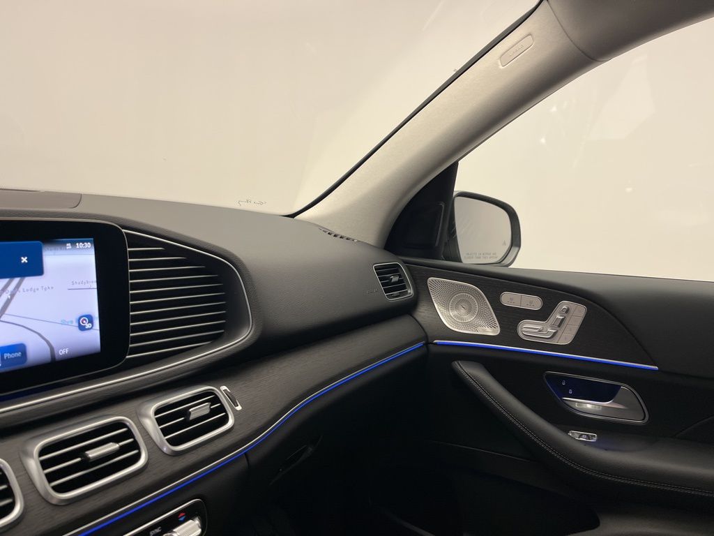 Thumbnail: 2026 Mercedes-Benz GLE - 23