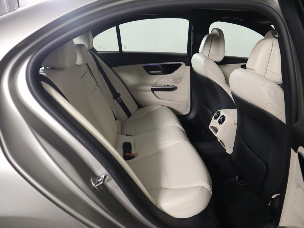 Thumbnail: 2022 Mercedes-Benz C-Class - 23