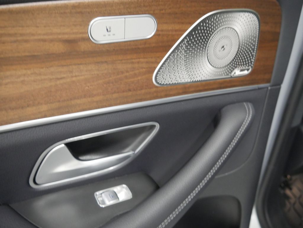 Thumbnail: 2023 Mercedes-Benz GLE - 22