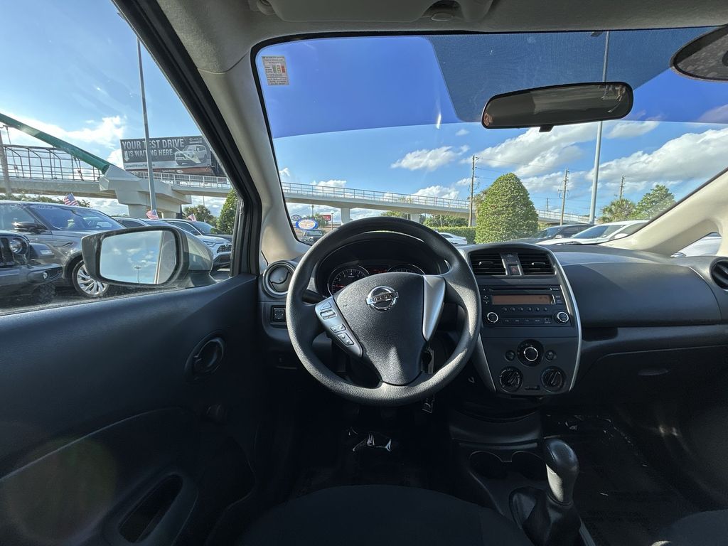 Thumbnail: 2015 Nissan Versa Note - 20