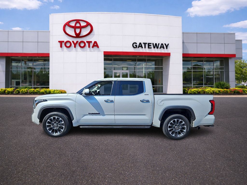 Thumbnail: 2023 Toyota Tundra - 7