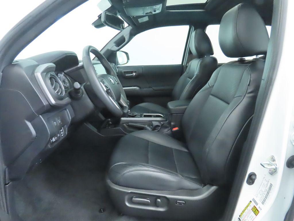 Thumbnail: 2023 Toyota Tacoma - 20