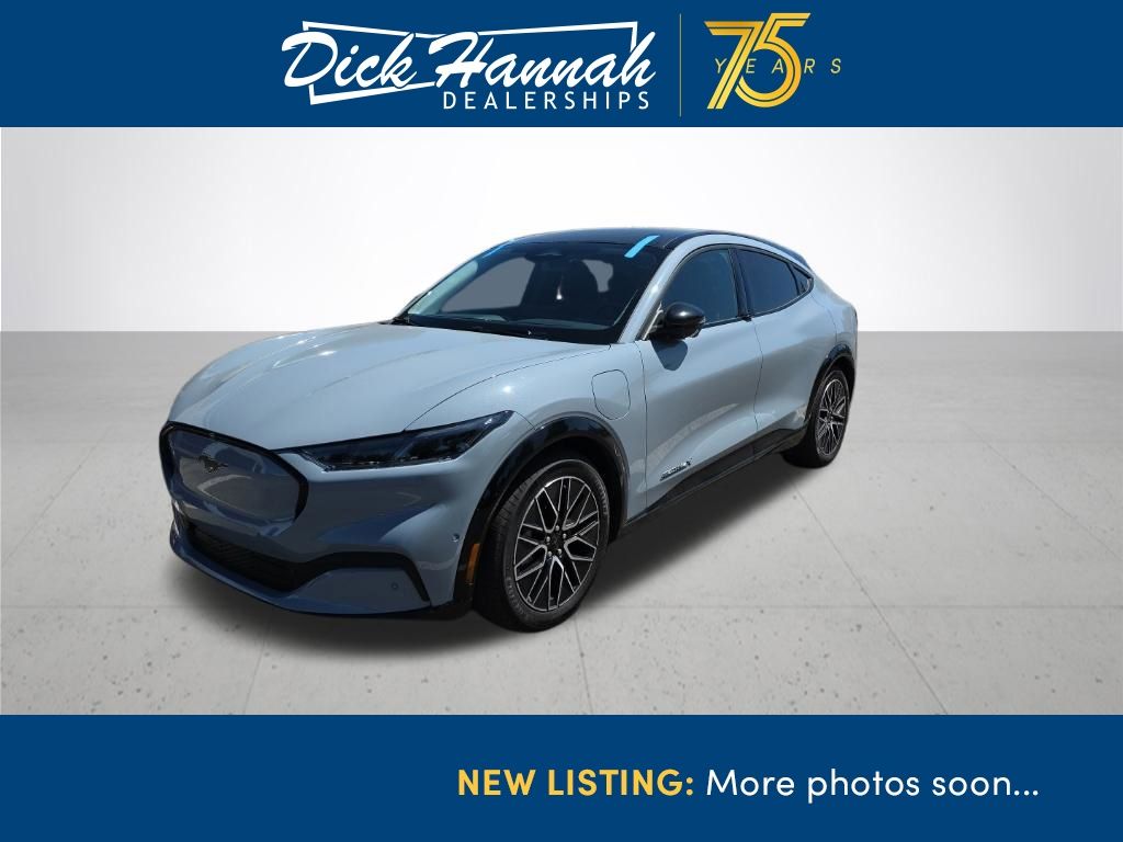 2024 Ford Mustang-Mach-e Premium's photo