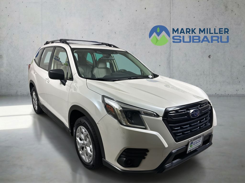 2023 Subaru Forester Base