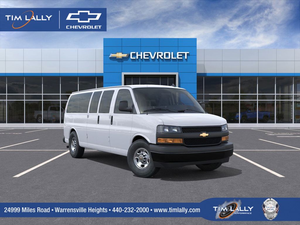 Summit White 2025 Chevrolet Express 3500 LS Extended RWD Van Rear-Wheel Drive Automatic