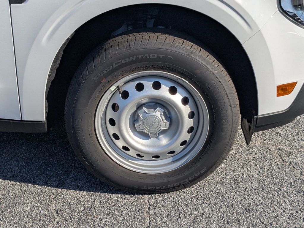 2025 Ford Maverick XL